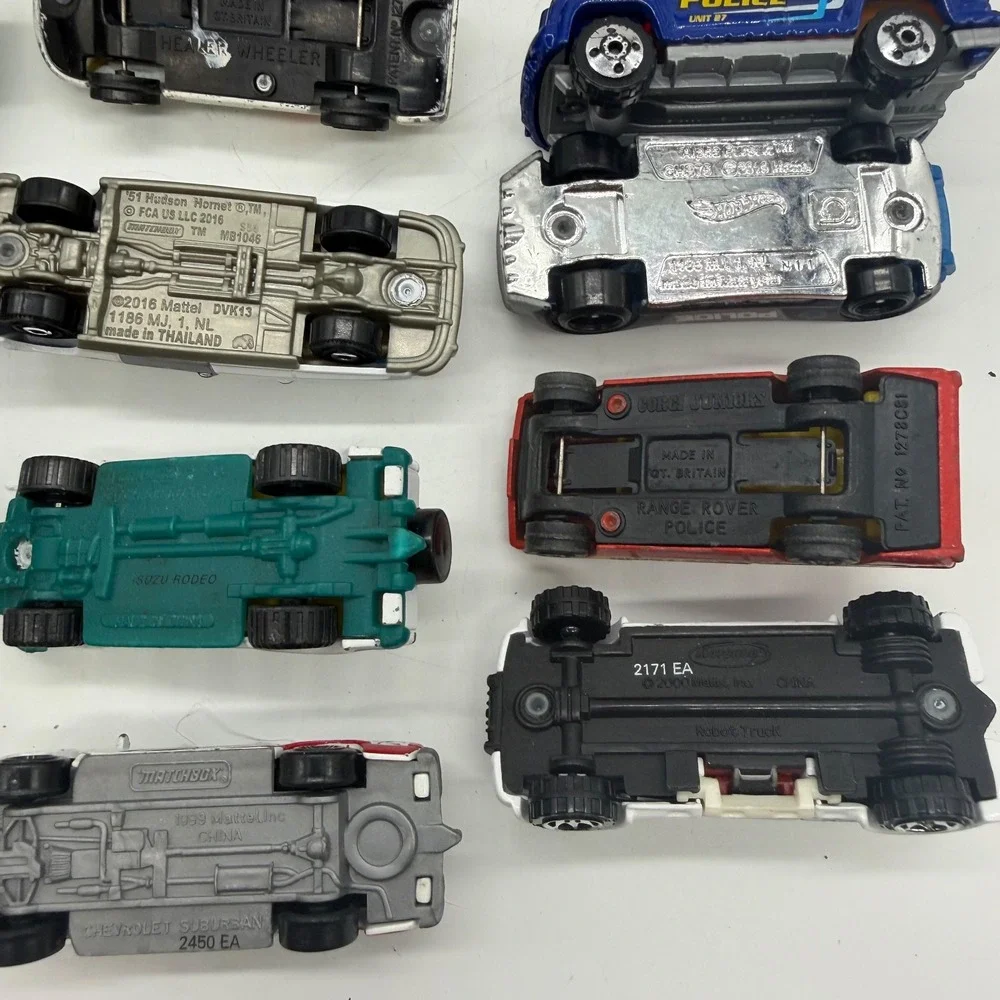Hot Wheels Matchbox Mixed Lot 19 Diecast Police Ambulance Rescue Vehicles Used